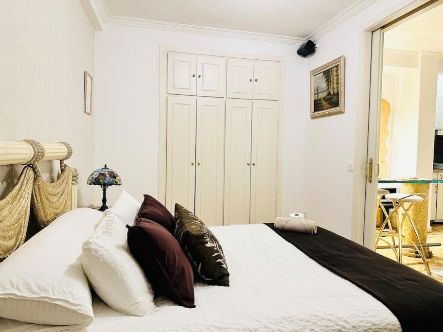 Entero En Chamartin 113 Appartement