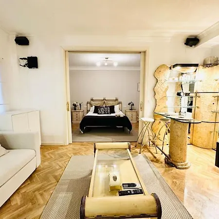 Apartamento Entero En Chamartin 113 Madrid Exterior photo